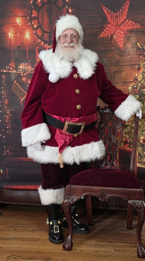 Gallery photo 3 of East Texas Real Santa