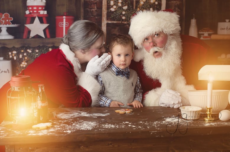 Gallery photo 1 of Santa Claus is Canadian