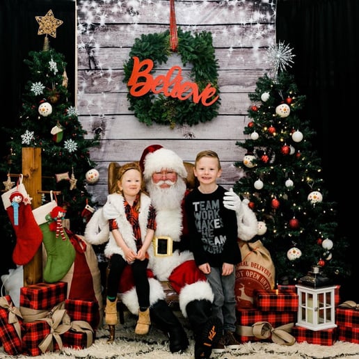 Gallery photo 7 of Santa Claus is Canadian