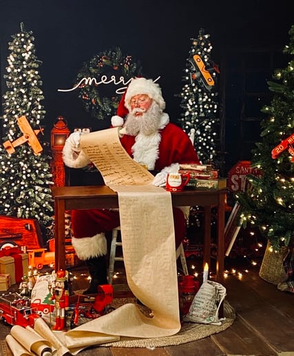 Gallery photo 9 of Santa Claus is Canadian