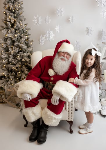 Gallery photo 2 of Santa Claus is Canadian