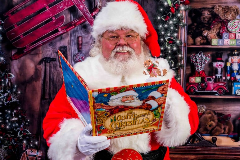 Gallery photo 2 of Santa Claus Neil