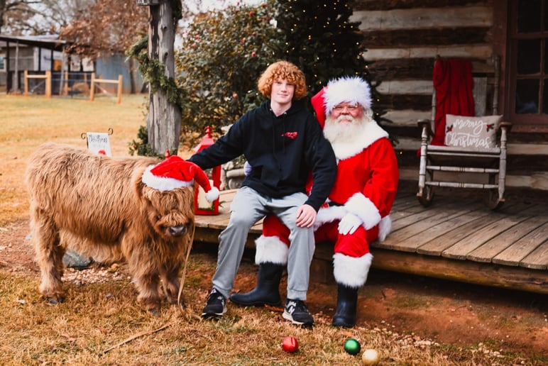 Gallery photo 8 of Santa Claus Neil