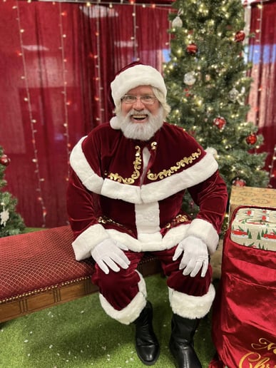 Gallery photo 2 of Santa Claus Robert, with real hair and beard