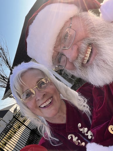 Gallery photo 14 of Santa Claus Robert, with real hair and beard