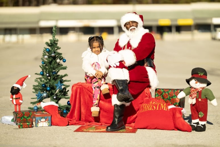 Gallery photo 2 of Santa Lashawn