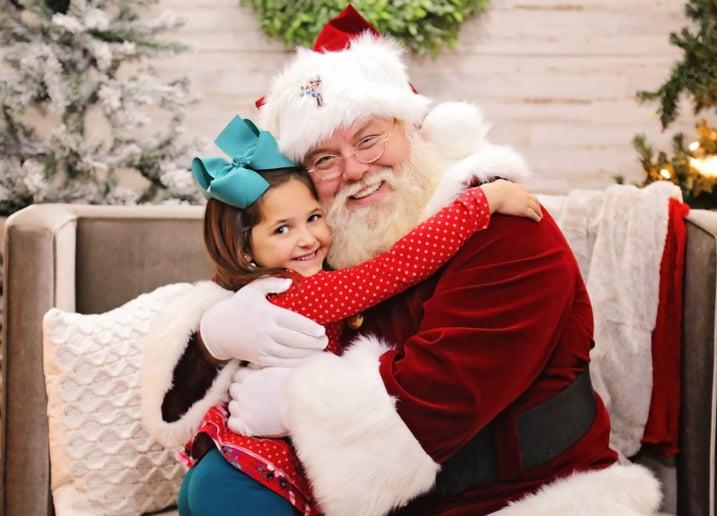 Gallery photo 1 of Santa Clay Seale