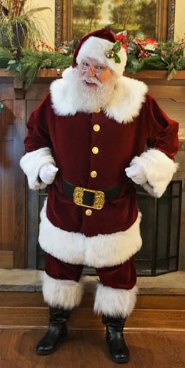 Gallery photo 3 of Santa Corbin