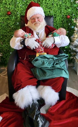 Gallery photo 8 of Santa Craig - Christmas Performer