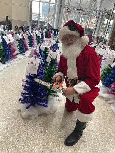 Gallery photo 10 of Santa Curtis Claus