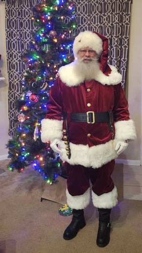 Gallery photo 6 of Santa Curtis