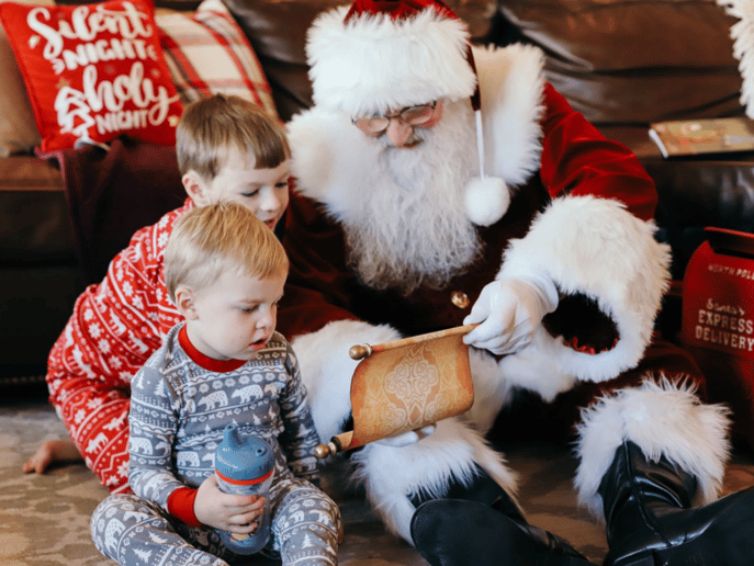 Gallery photo 1 of Santa Curtis
