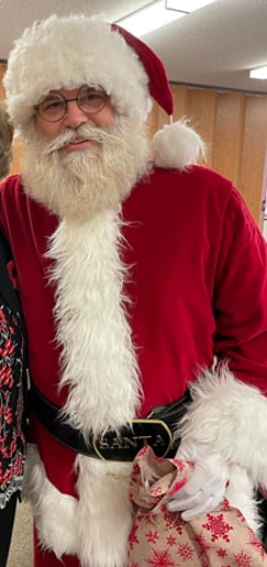 Gallery photo 3 of Santa D