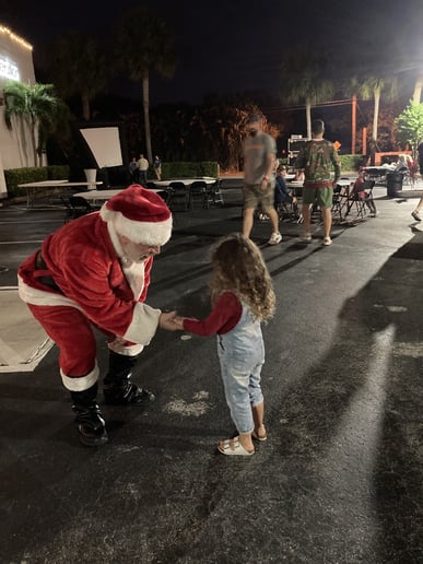Gallery photo 4 of Santa D.
