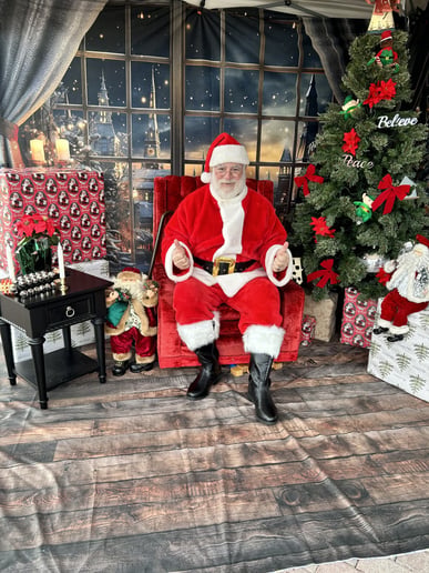 Gallery photo 13 of Santa D.