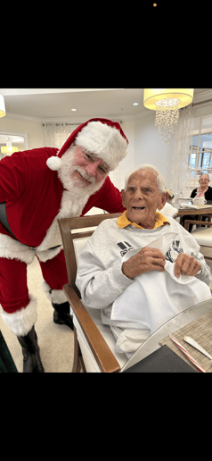 Gallery photo 20 of Santa D.