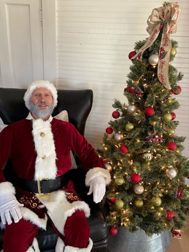 Gallery photo 2 of Santa Brad