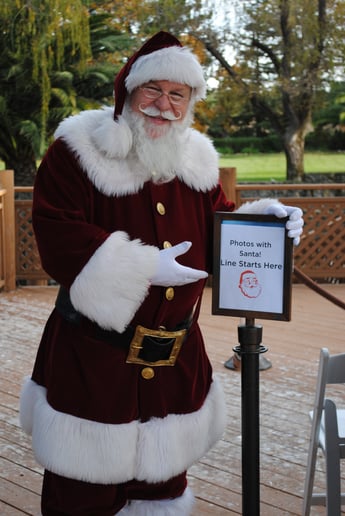 Gallery photo 9 of Santa Dale