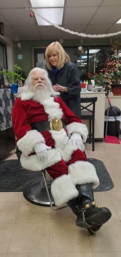 Gallery photo 14 of Santa Dan