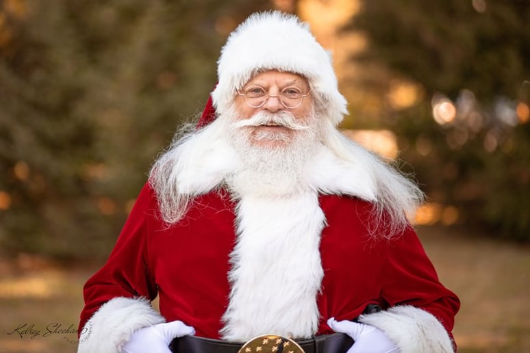 Gallery photo 4 of Santa Dan
