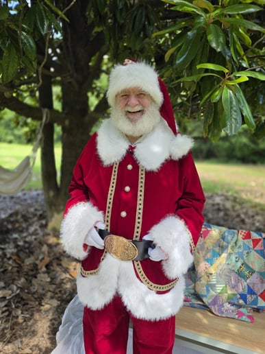 Gallery photo 7 of Santa Danny