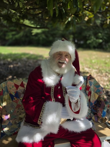Gallery photo 9 of Santa Danny