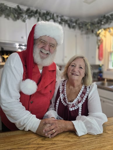 Gallery photo 1 of Santa Danny