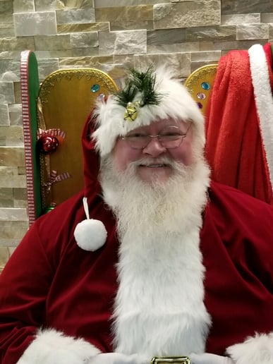 Gallery photo 3 of Santa Darrin