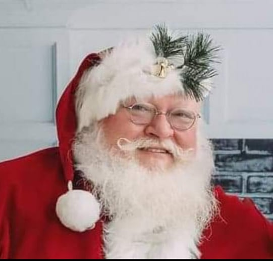 Gallery photo 5 of Santa Darrin