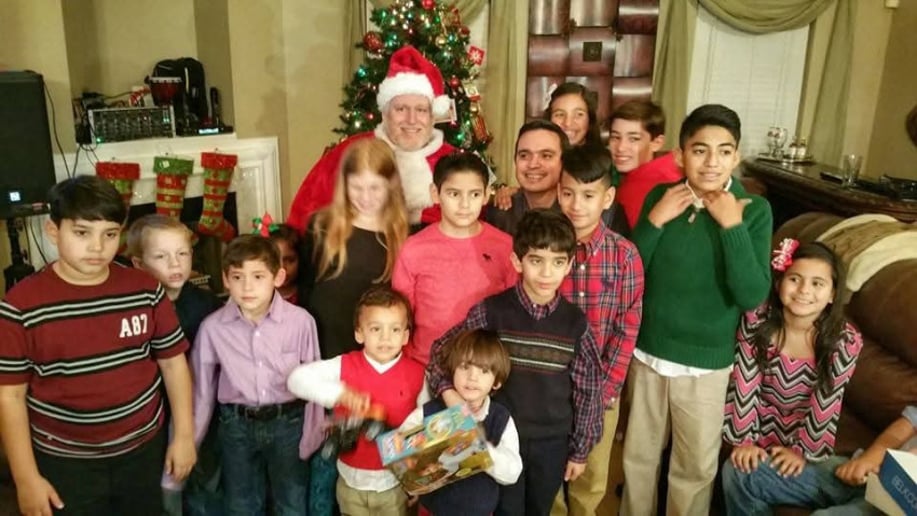 Gallery photo 2 of Santa David