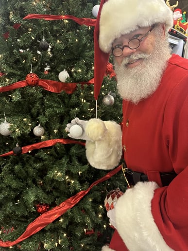 Gallery photo 5 of Santa David G