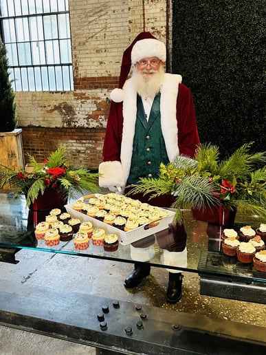 Gallery photo 4 of Santa David