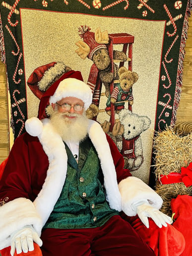 Gallery photo 5 of Santa David