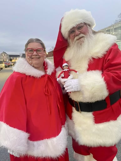 Gallery photo 4 of Santa Denny