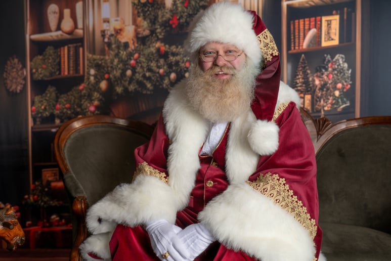 Gallery photo 4 of Santa Domhnall