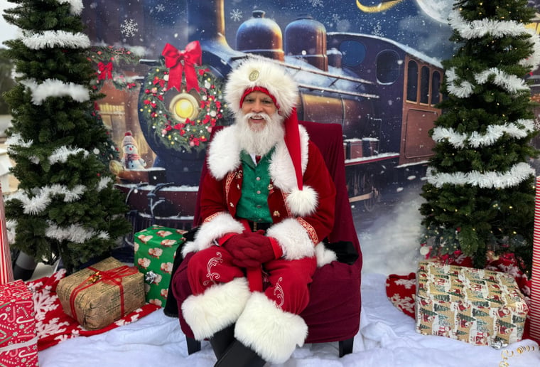 Gallery photo 2 of Santa David