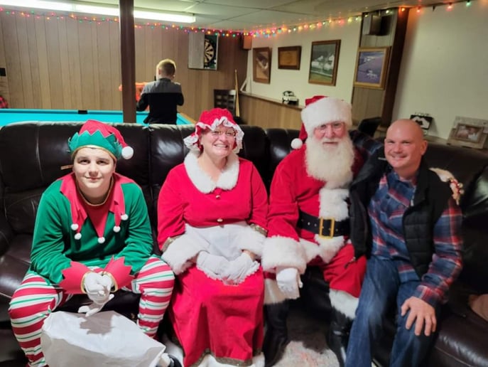 Gallery photo 4 of Santa Don and Mrs Claus