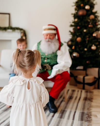 Gallery photo 8 of McCutchanville Santa