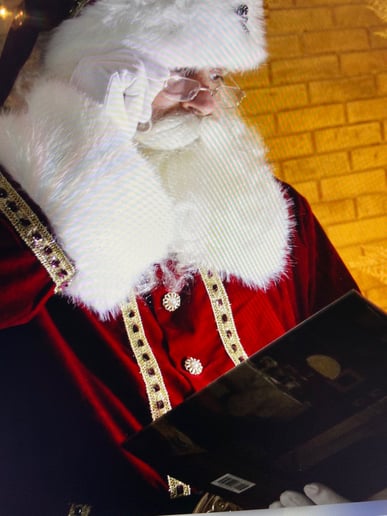 Gallery photo 7 of Santa Ed-ventures
