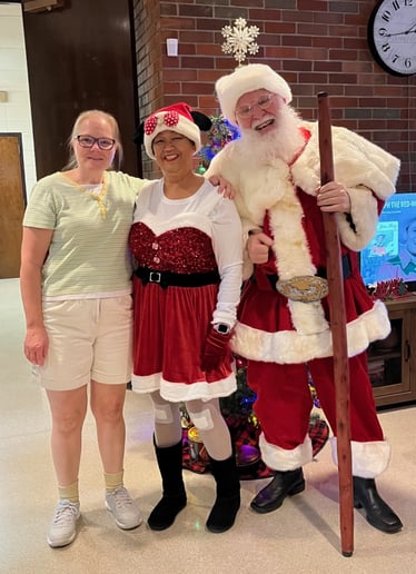 Gallery photo 4 of Santa Ed