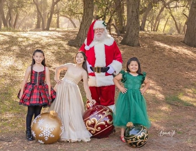 Gallery photo 2 of Santa Ed Hatz