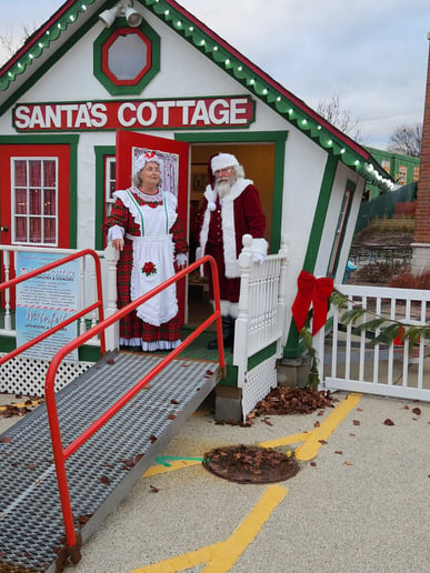 Gallery photo 3 of Santa Ed