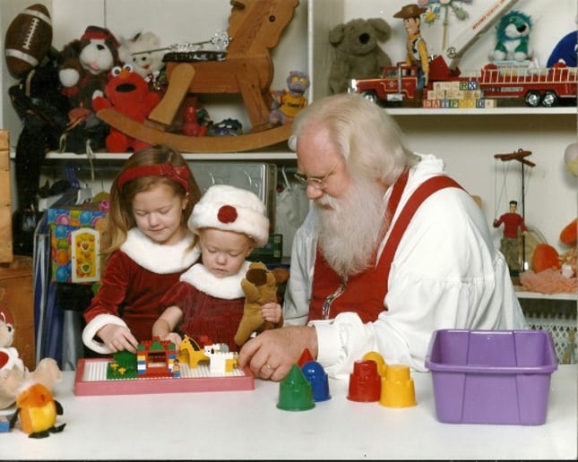 Gallery photo 1 of Santa Emmett Thomason
