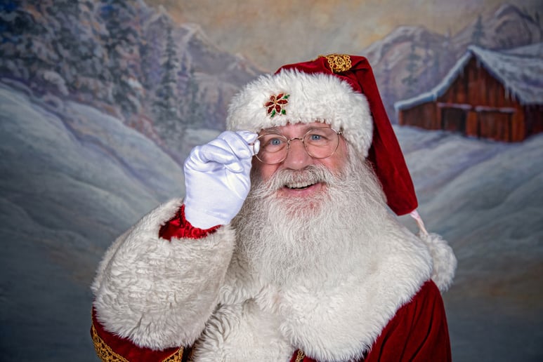 Gallery photo 6 of Santa Emmett Thomason