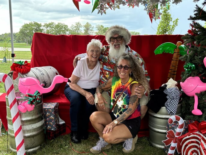 Gallery photo 11 of Santa Jeffy