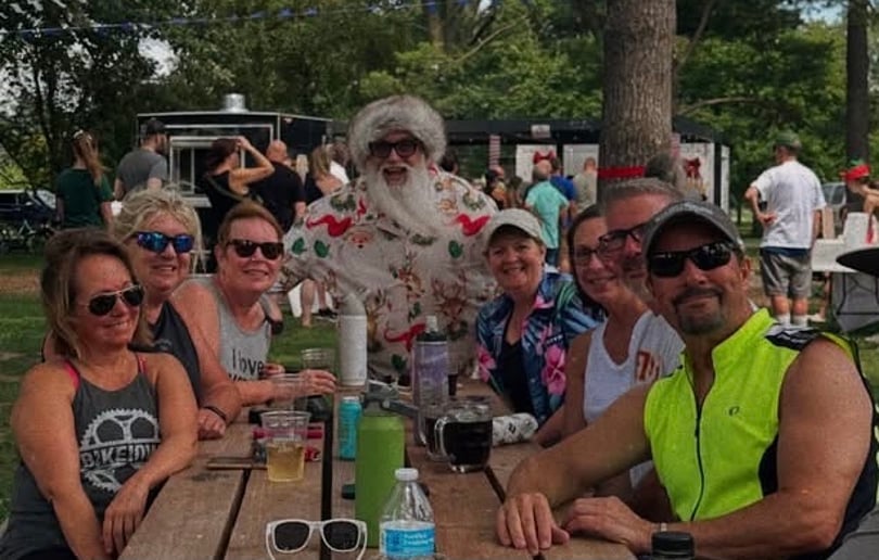 Gallery photo 15 of Santa Jeffy