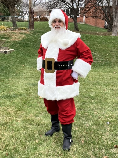 Gallery photo 3 of Santa Jeffy