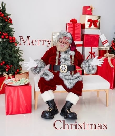 Gallery photo 7 of Santa Eric