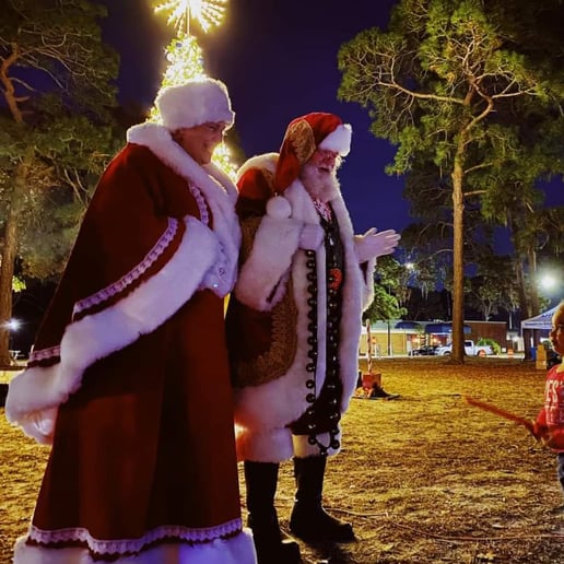 Gallery photo 2 of Santa Everrett