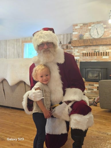 Gallery photo 5 of Santa Dean Brinda (real bearded)